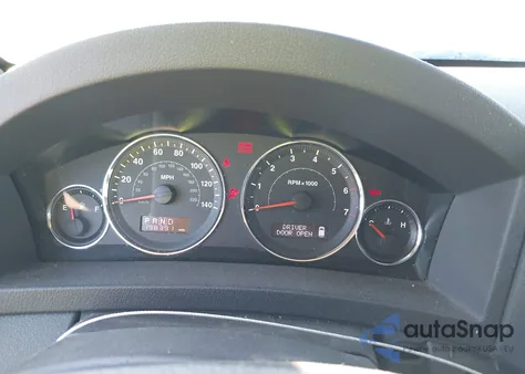 2010 Jeep Grand Cherokee Laredo z USA, uszkodzony, nr VIN 1J4PR4GK5AC100205